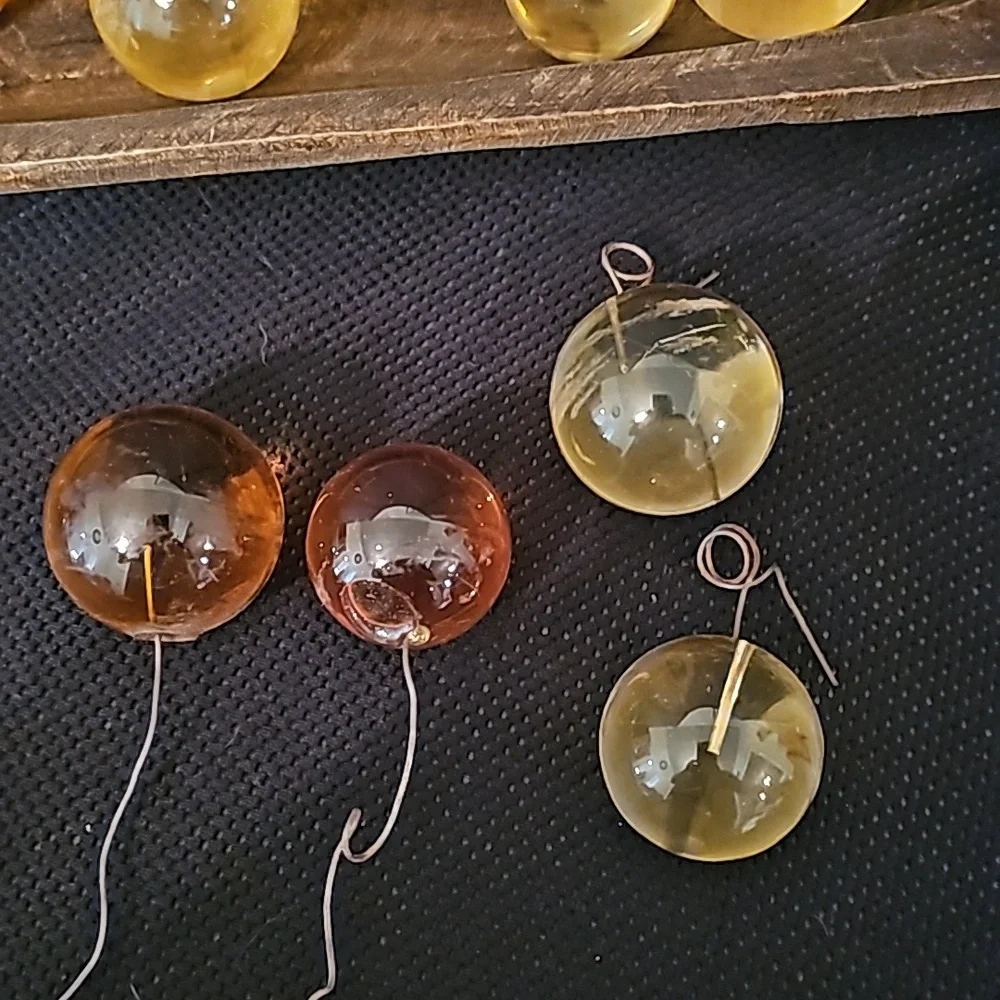 Lucite Grapes - Picture 6 of 6